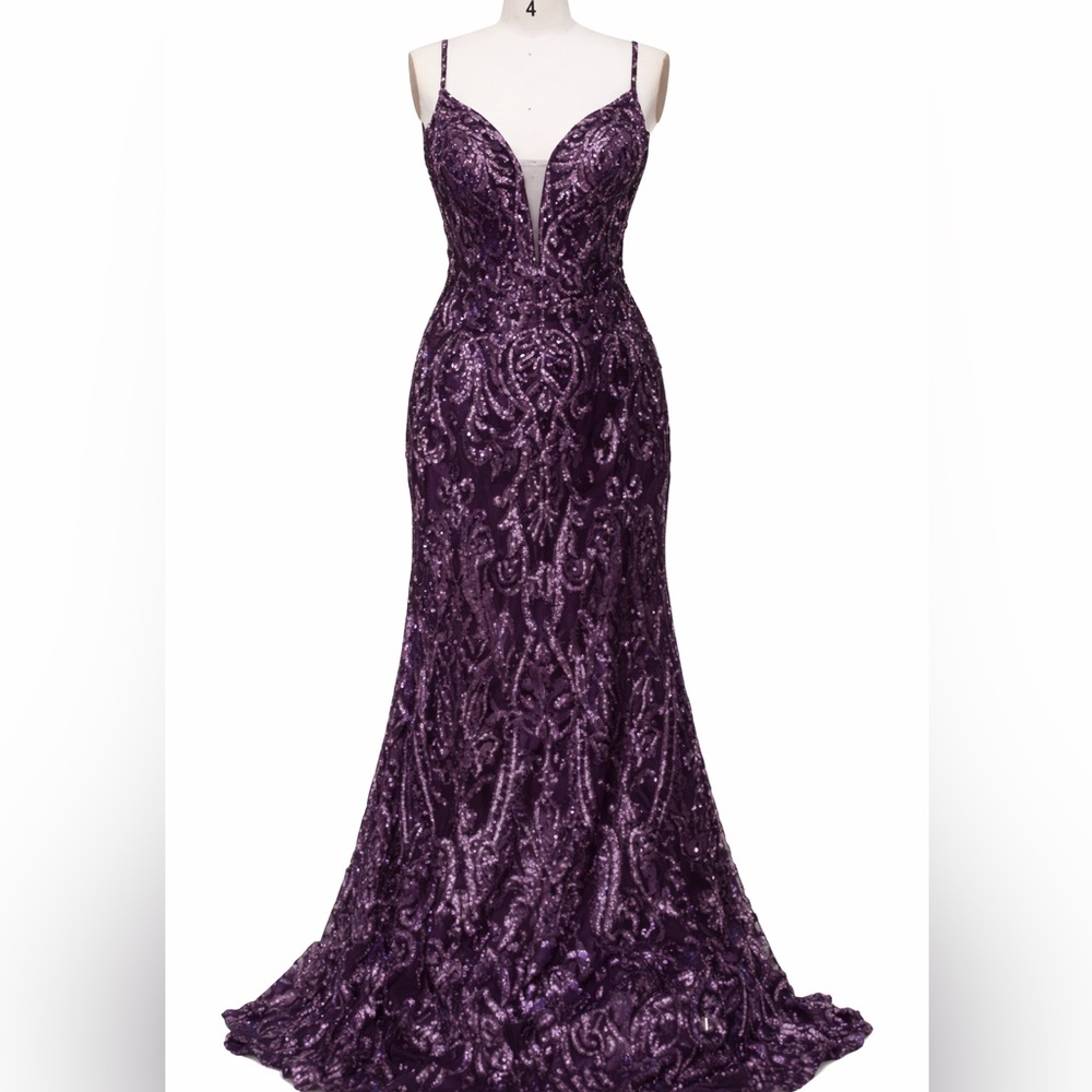 ⚡️Summer Sale ⚡️ Purple Sequin Prom Dress – Size 6